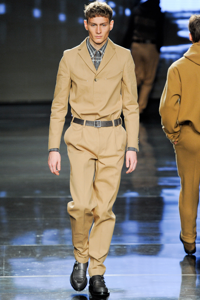 Z Zegna 2011 ﶬbDƬ