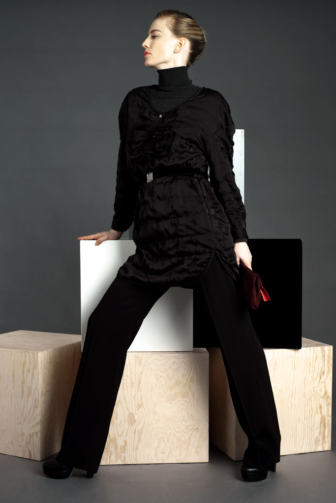 Viktor & Rolf 2011 ϵиDƬ