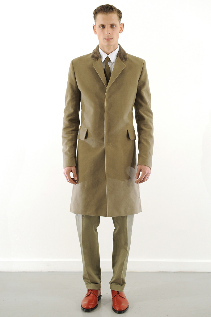 Mr. by Roland Mouret 2011 ﶬbDƬ
