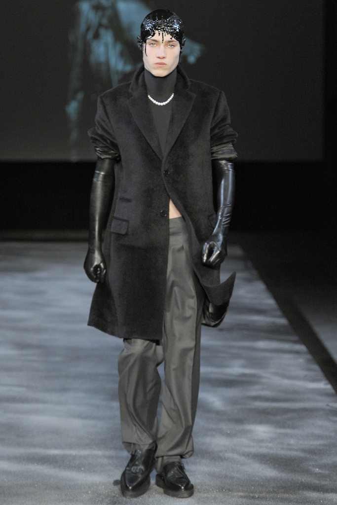 Mugler 2011 ﶬbDƬ