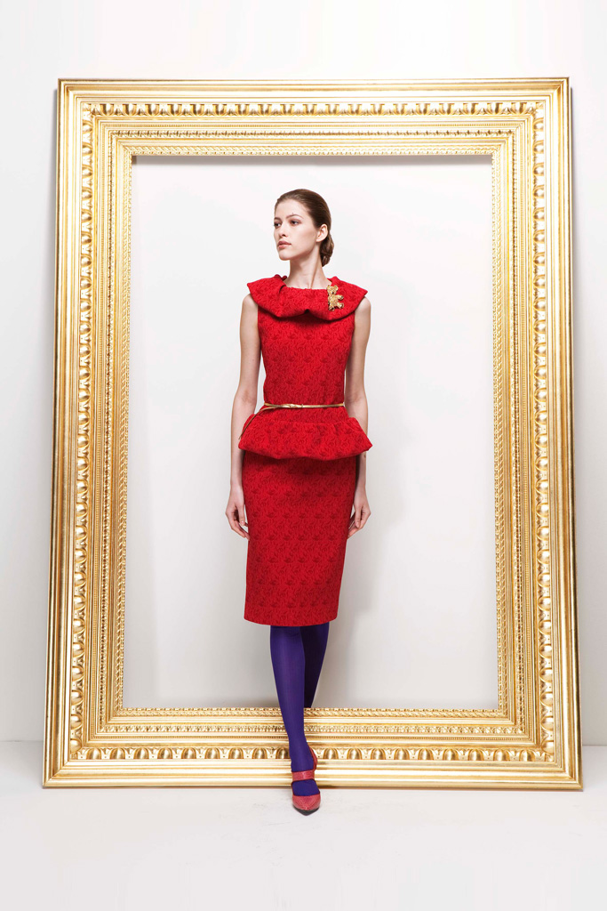 Moschino 2011 ϵиDƬ