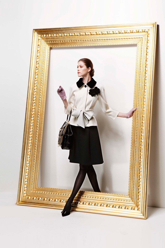 Moschino 2011 ϵиDƬ