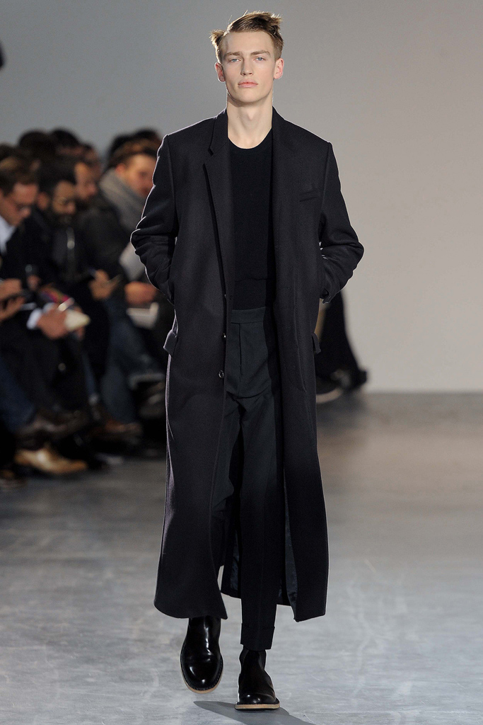 Acne 2011 ﶬbDƬ