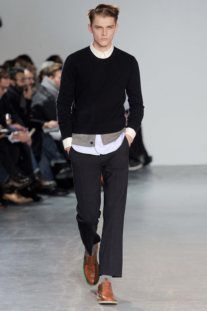 Acne 2011 ﶬbDƬ