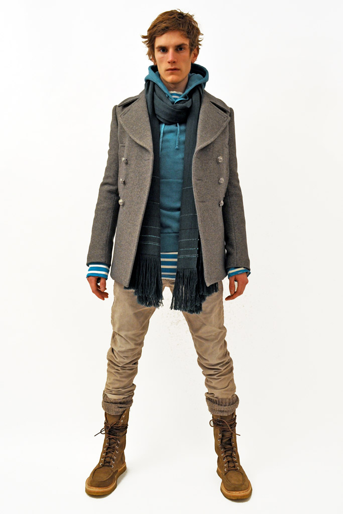 Balmain 2011 ﶬbDƬ