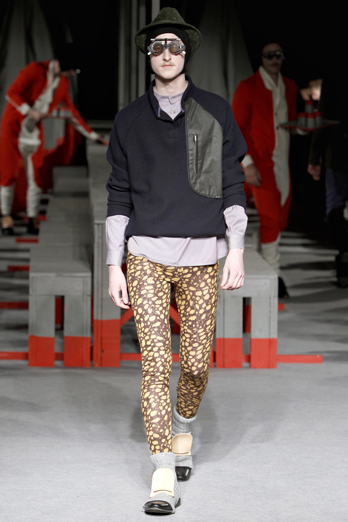 Henrik Vibskov 2011 ﶬbDƬ