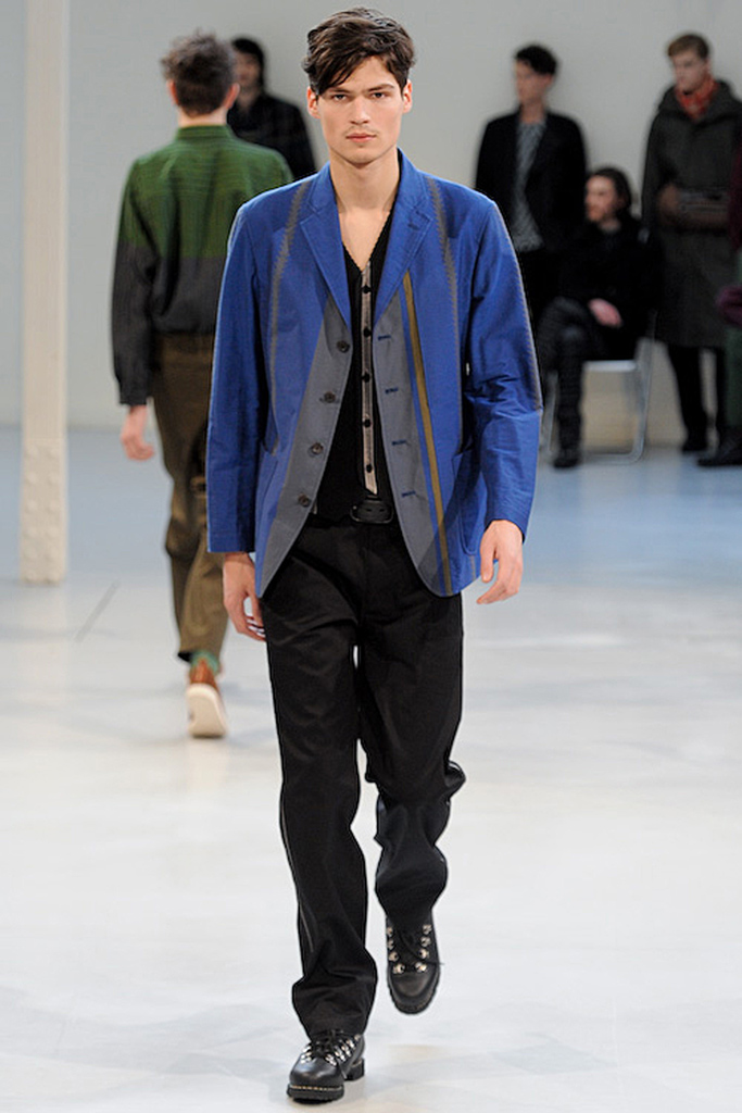 Issey Miyake 2011 ﶬbDƬ