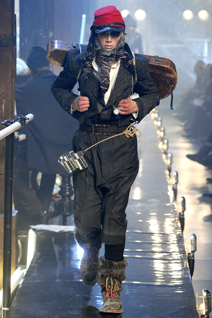 John Galliano 2011 ﶬbDƬ