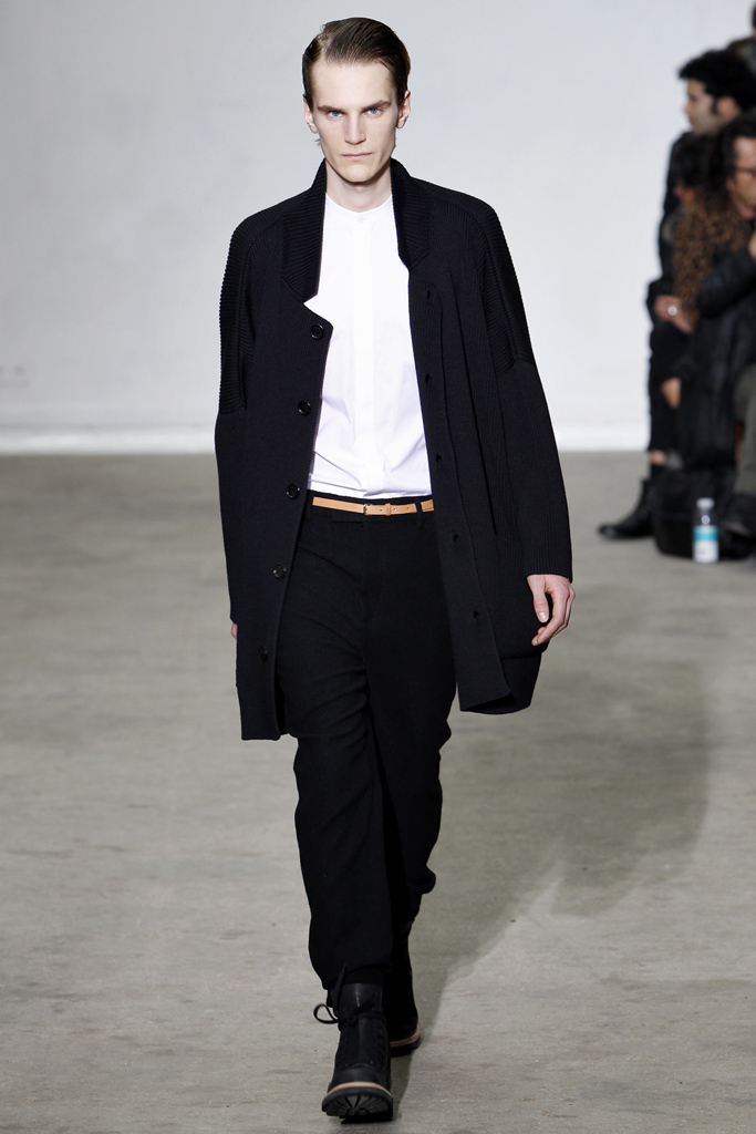 Kris Van Assche 2011 ﶬbDƬ