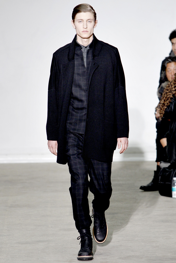Kris Van Assche 2011 ﶬbDƬ