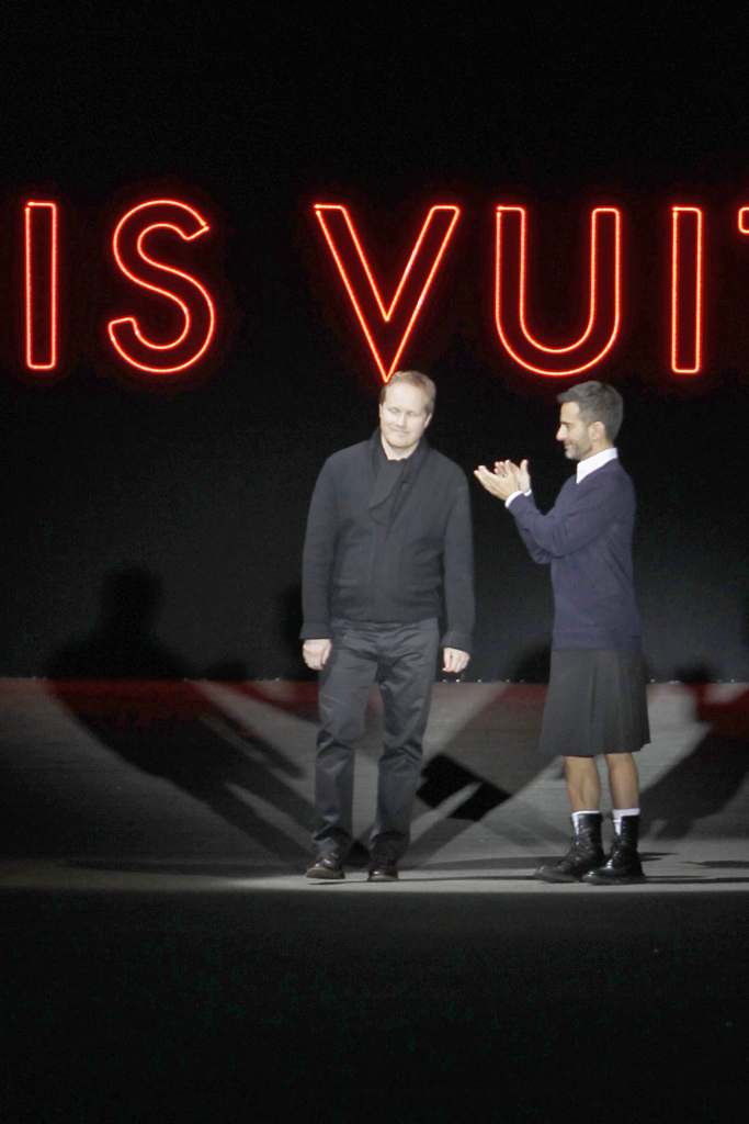 Louis Vuitton 2011 ﶬbDƬ