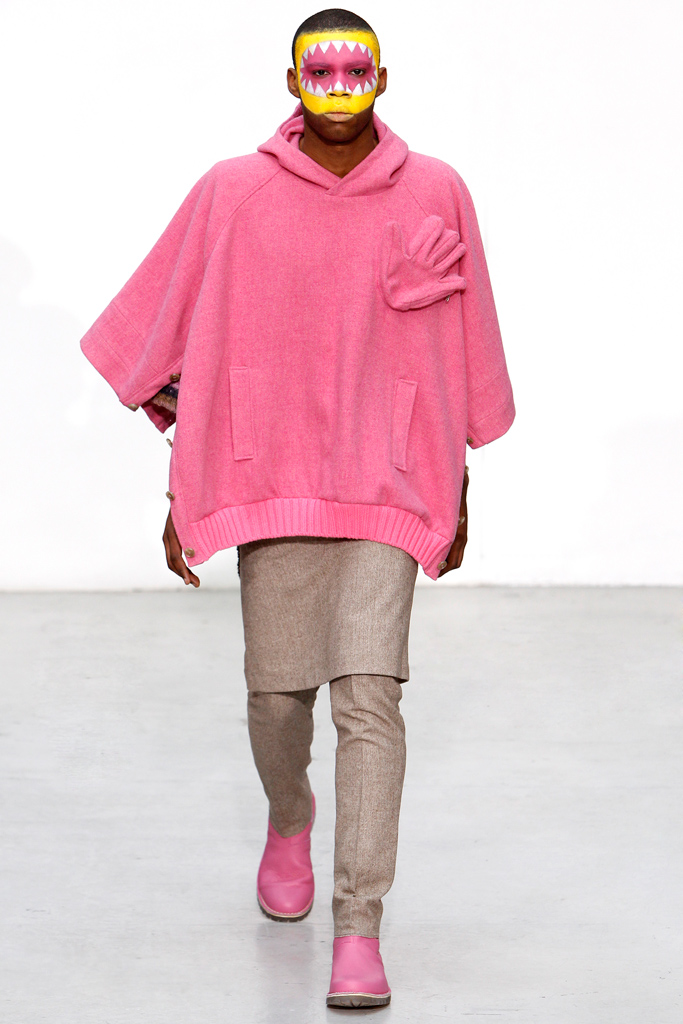 Walter Van Beirendonck 2011 ﶬbDƬ