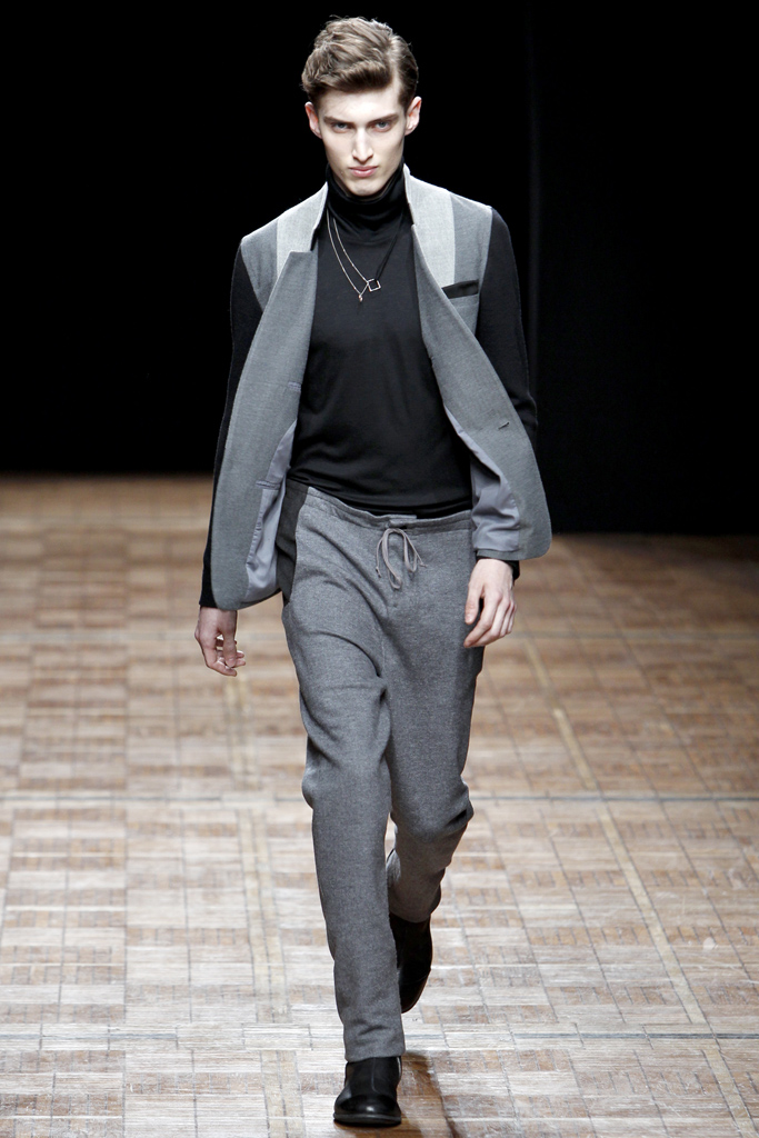 Yigal Azrouel 2011 ﶬbDƬ
