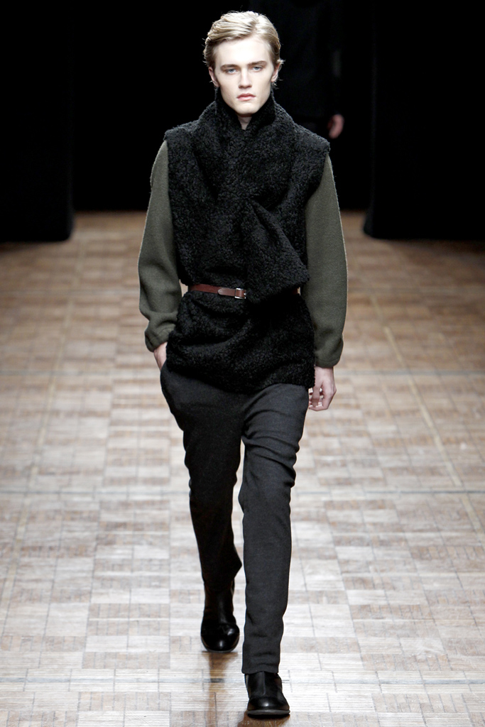 Yigal Azrouel 2011 ﶬbDƬ