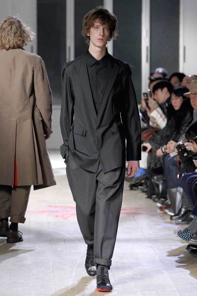 Yohji Yamamoto 2011 ﶬbDƬ