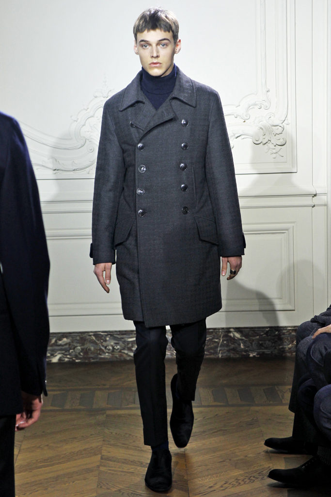 Yves Saint Laurent 2011 ﶬbDƬ