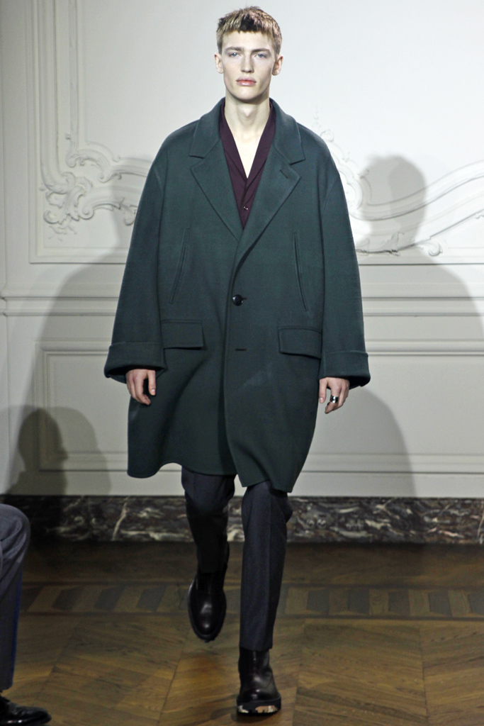 Yves Saint Laurent 2011 ﶬbDƬ