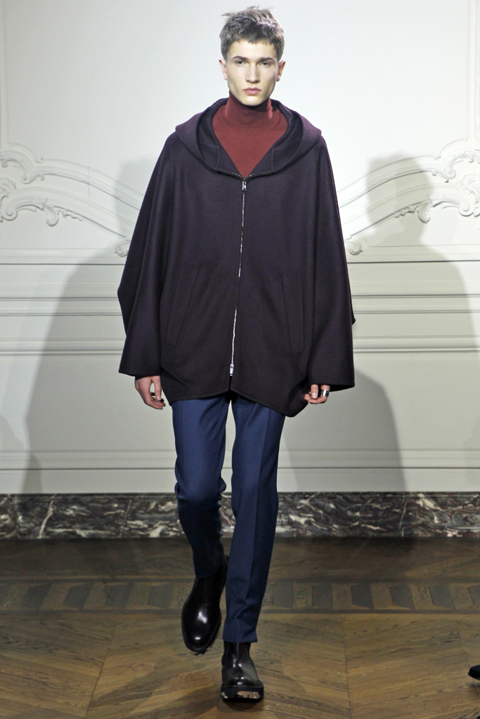 Yves Saint Laurent 2011 ﶬbDƬ