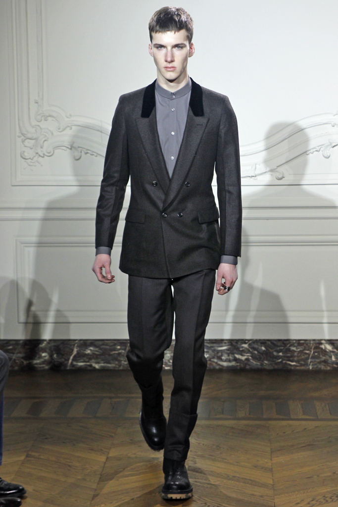Yves Saint Laurent 2011 ﶬbDƬ