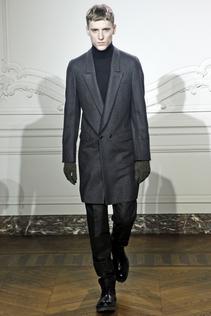 Yves Saint Laurent 2011 ﶬbDƬ