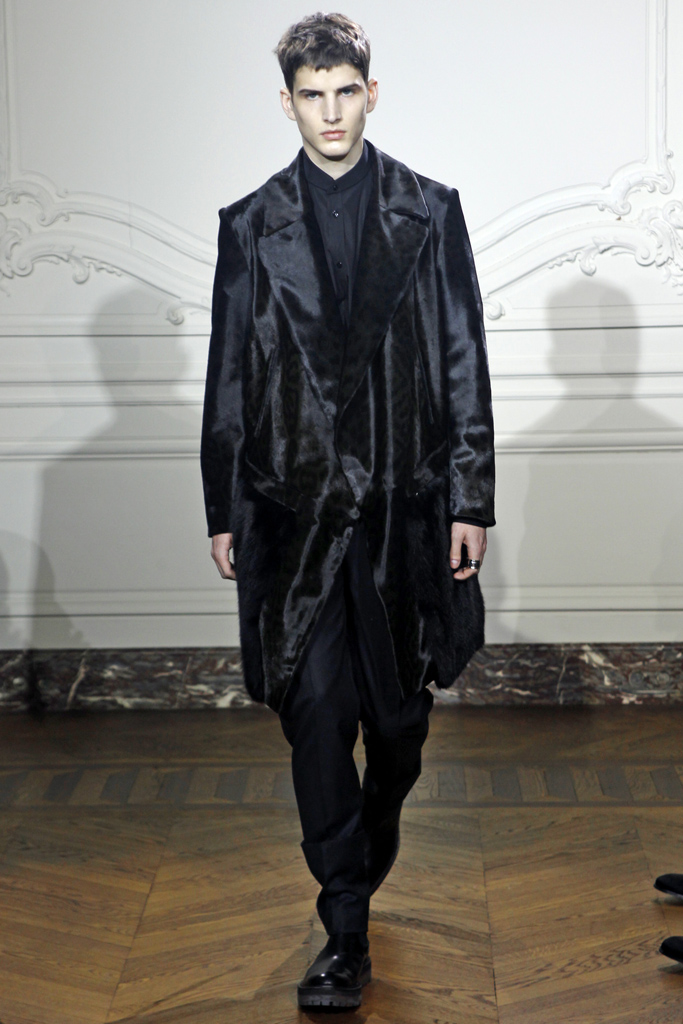 Yves Saint Laurent 2011 ﶬbDƬ