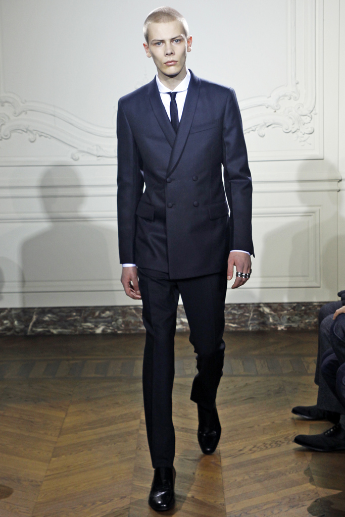 Yves Saint Laurent 2011 ﶬbDƬ