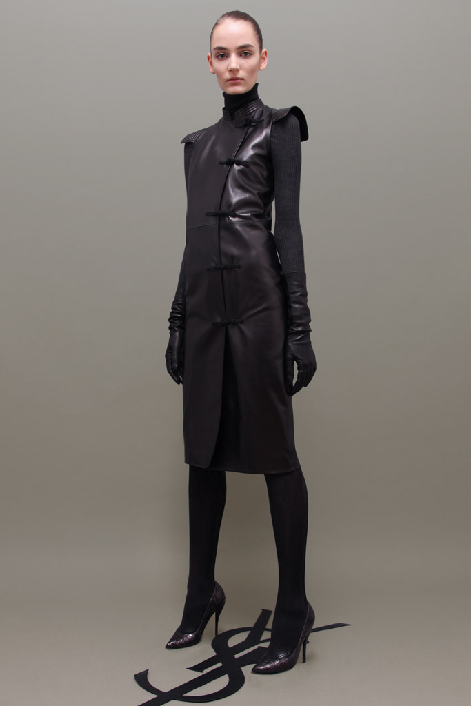 Yves Saint Laurent 2011 ϵиDƬ