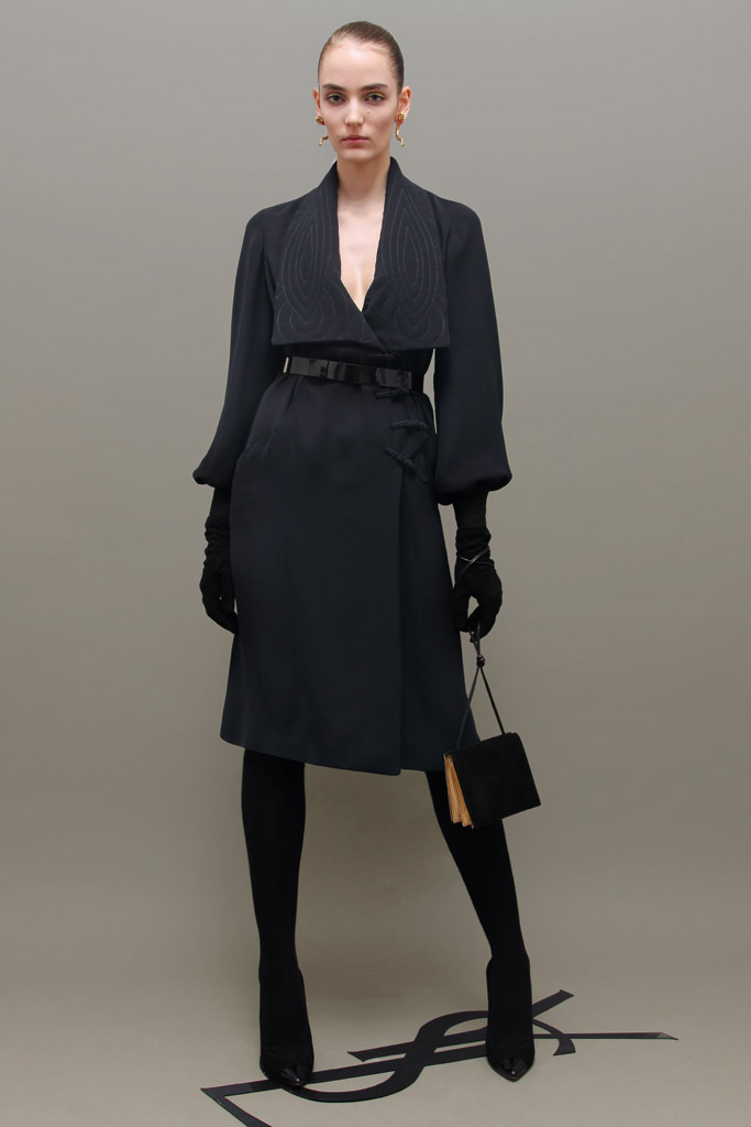 Yves Saint Laurent 2011 ϵиDƬ