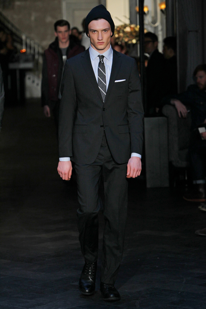 DKNY 2011 ﶬDƬ
