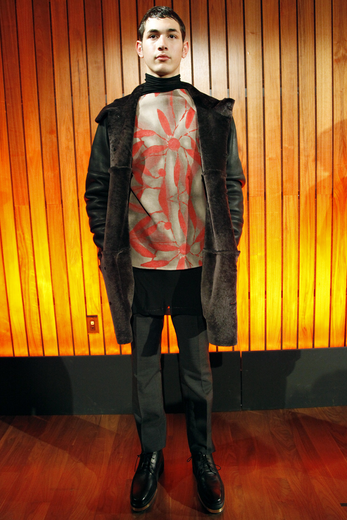 Tim Hamilton 2011 ﶬbDƬ