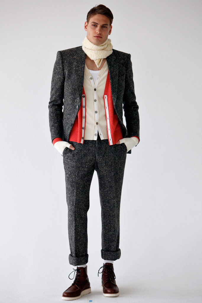 Antonio Azzuolo 2011 ﶬbDƬ