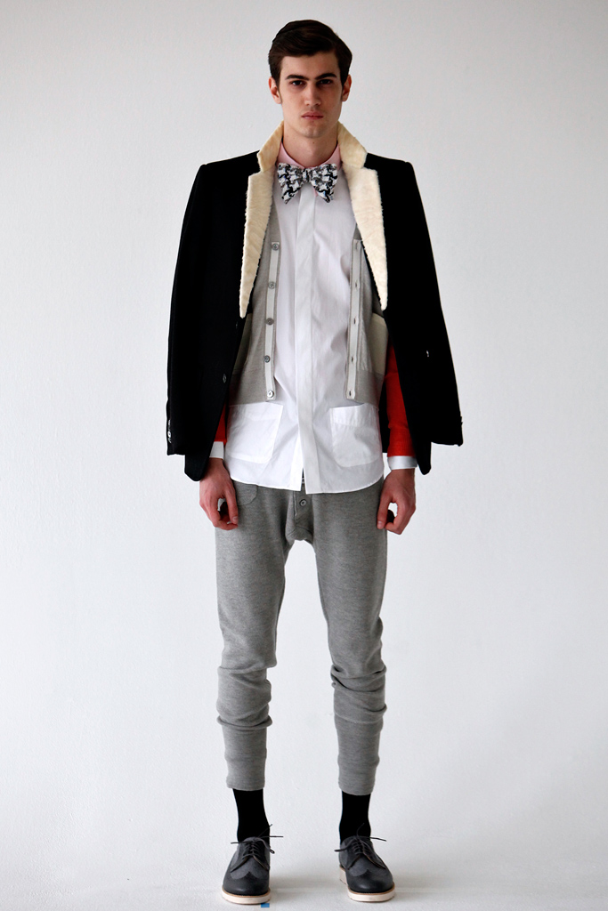 Antonio Azzuolo 2011 ﶬbDƬ