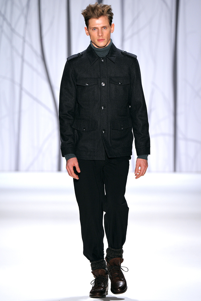 Perry Ellis 2011 ﶬbDƬ