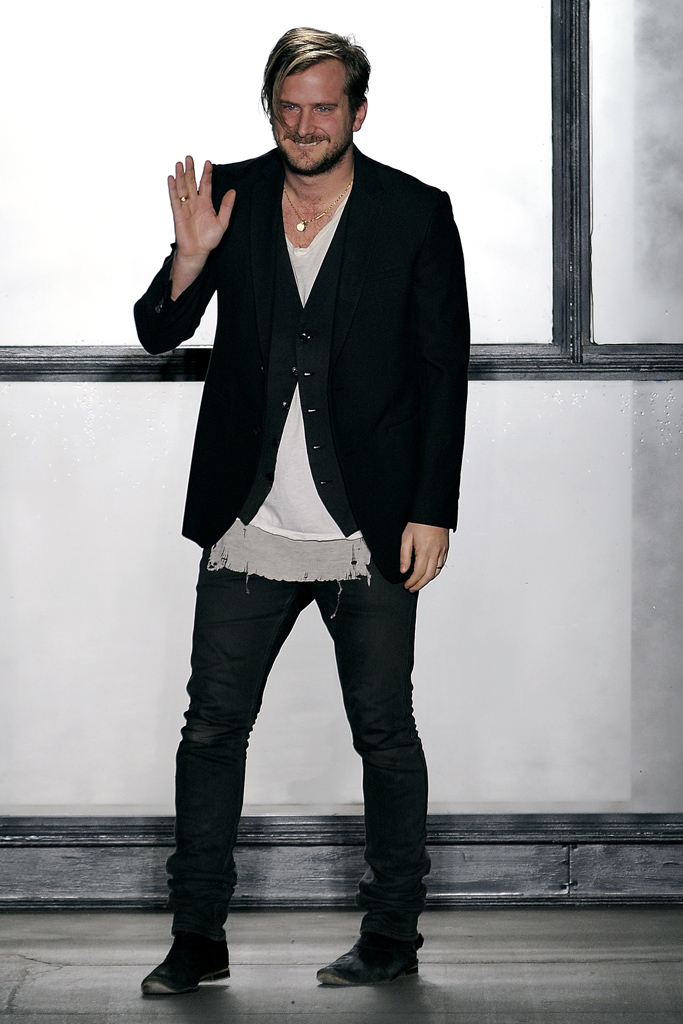 Robert Geller 2011 ﶬbDƬ