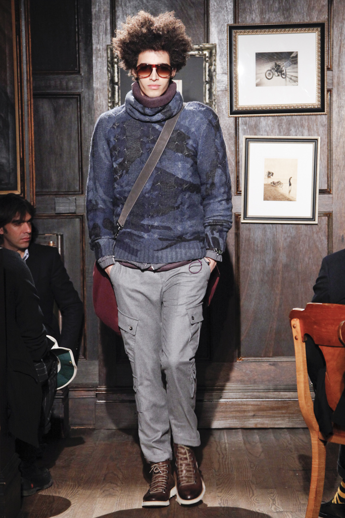 Tommy Hilfiger 2011 ﶬbDƬ