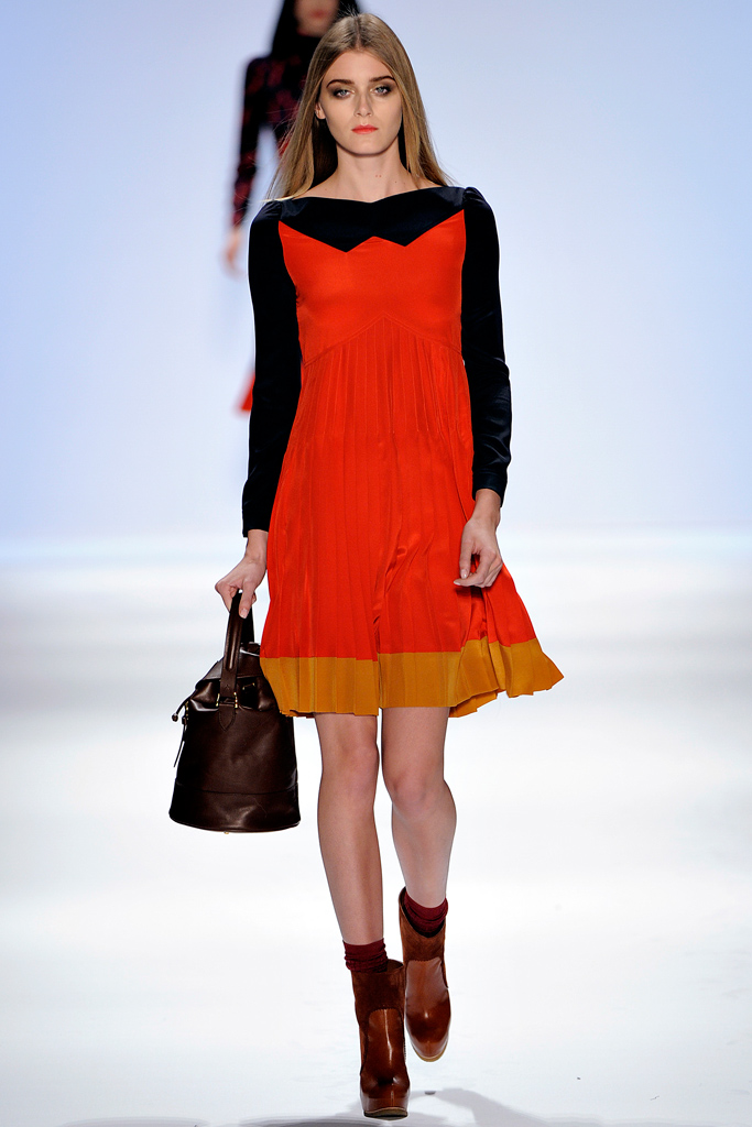 Jill Stuart 2011 ﶬ¸DƬ