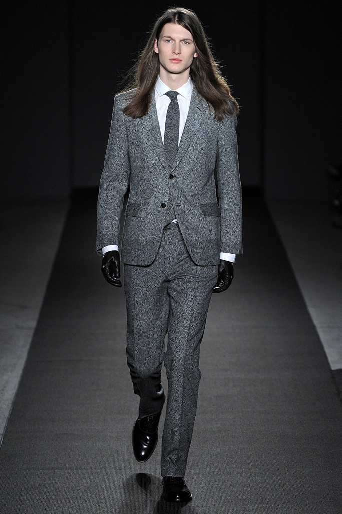 Simon Spurr 2011 ﶬbDƬ