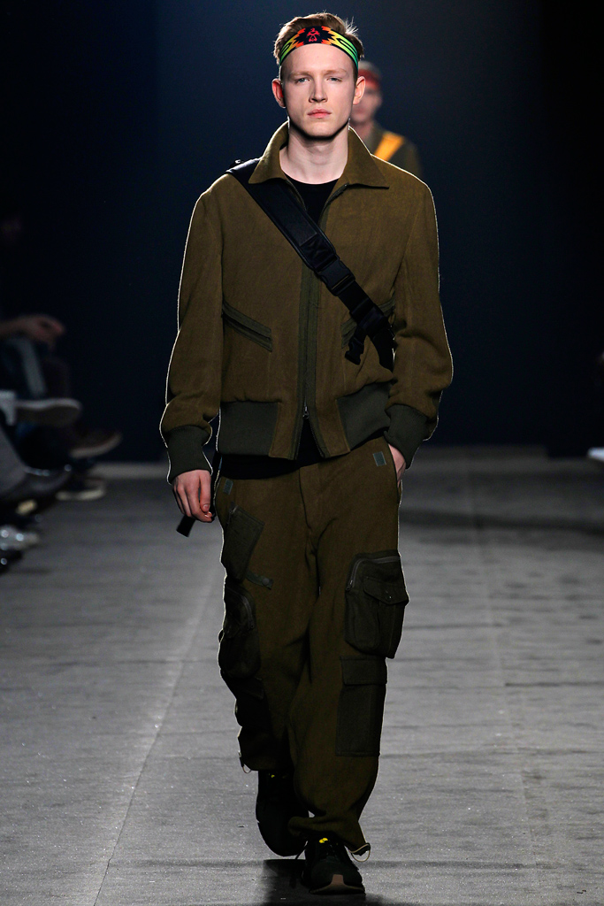 Y-3 2011 ﶬbDƬ