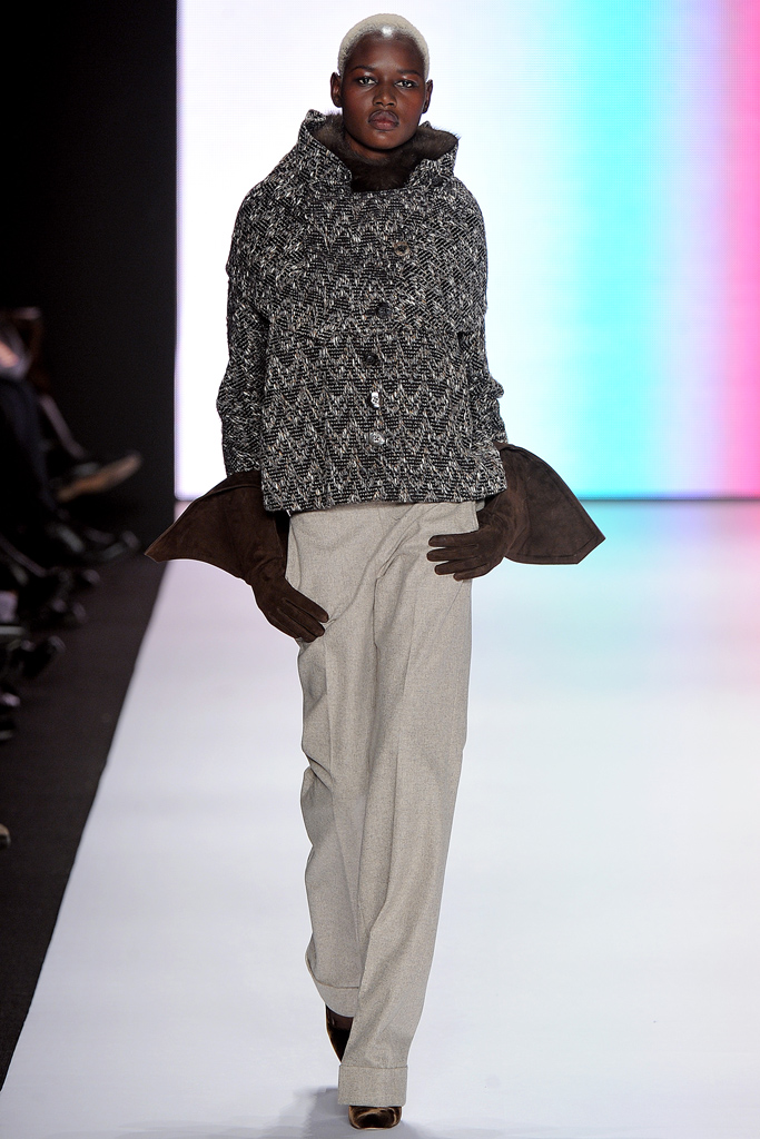 Carolina Herrera 2011 ﶬ¸DƬ