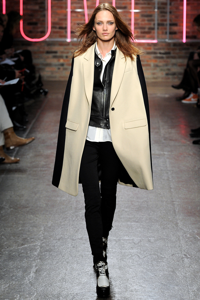 DKNY 2011 ﶬDƬ