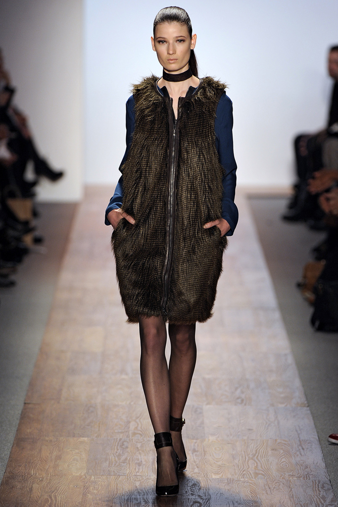 Max Azria 2011 ﶬ¸DƬ