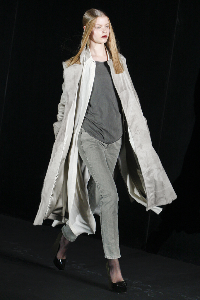 Theyskens Theory 2011 ﶬ¸DƬ