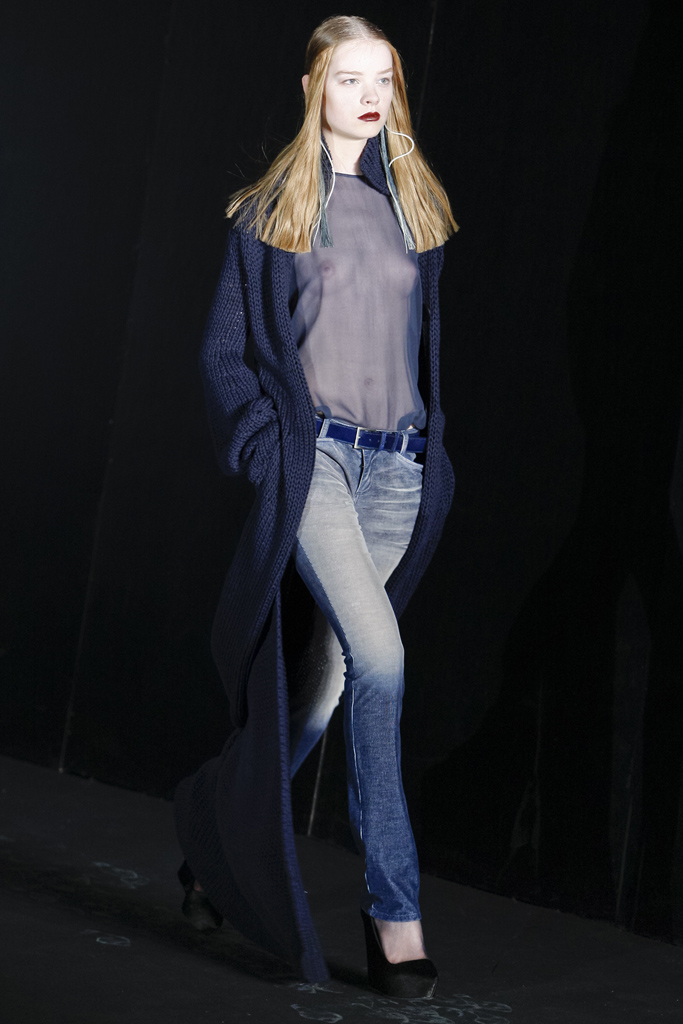 Theyskens Theory 2011 ﶬ¸DƬ