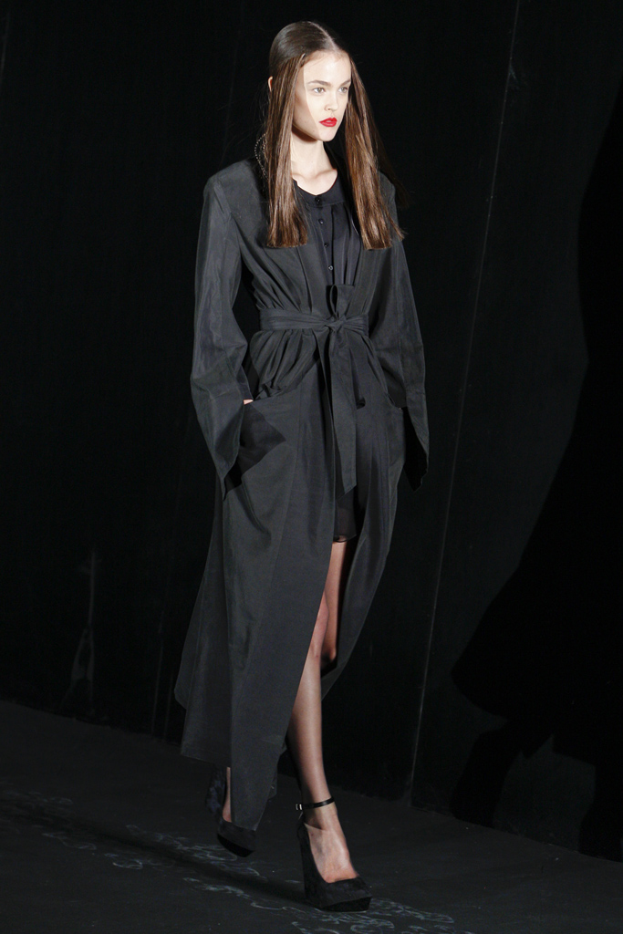 Theyskens Theory 2011 ﶬ¸DƬ