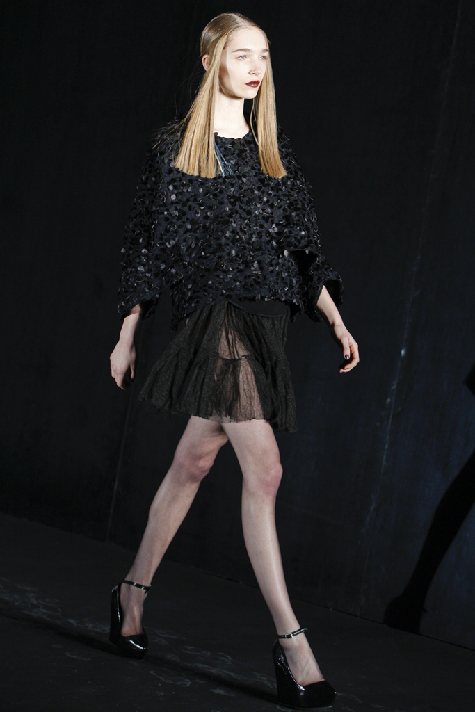 Theyskens Theory 2011 ﶬ¸DƬ