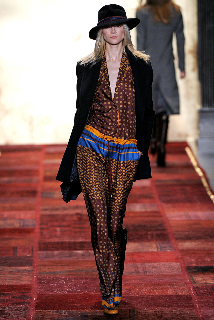Tommy Hilfiger 2011 ﶬ¸DƬ