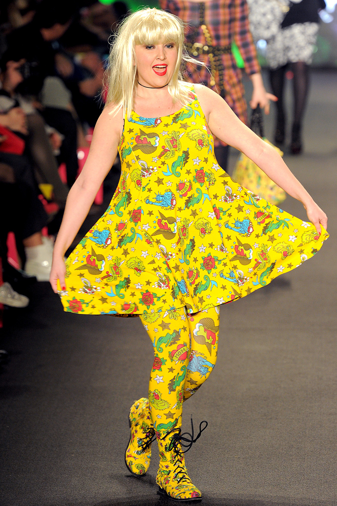 Betsey Johnson 2011 ﶬ¸DƬ