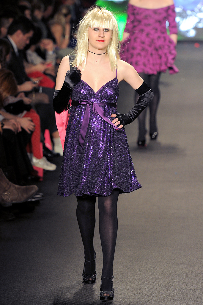 Betsey Johnson 2011 ﶬ¸DƬ