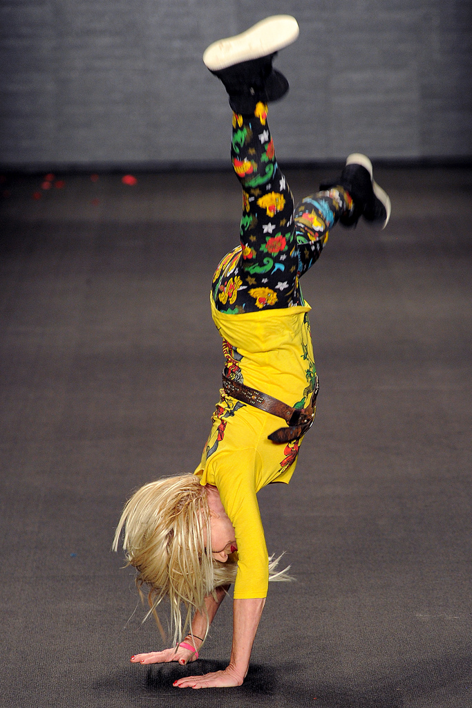 Betsey Johnson 2011 ﶬ¸DƬ