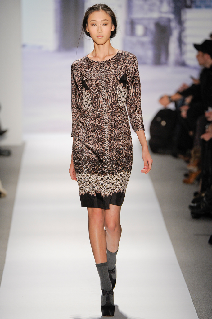 Tibi  2011 ﶬ¸DƬ
